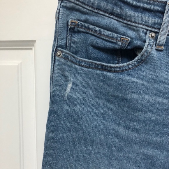 Levi’s Light Wash Distressed 711 Stretch Skinnies - Picture 6 of 9